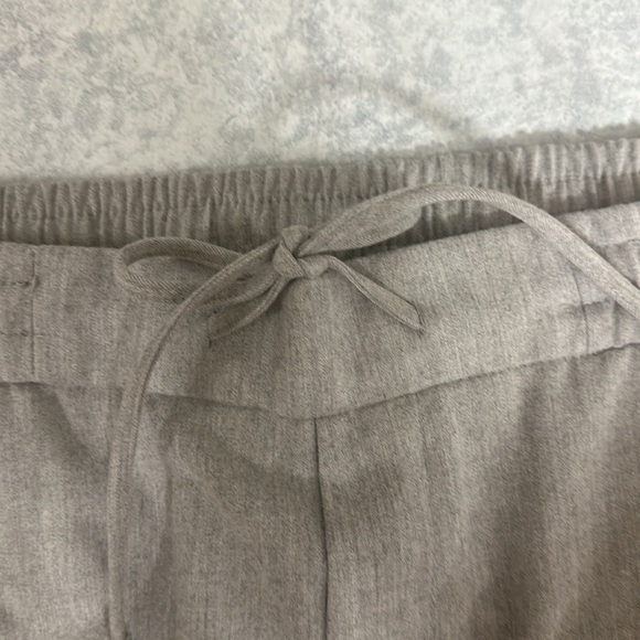 Super comfy Old Navy grey pull on work jogger pants - Picture 2 of 3